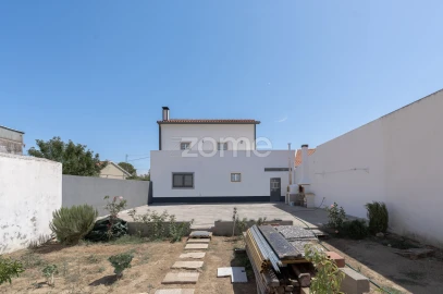 Moradia T3 para Venda em Alcanena e Vila Moreira