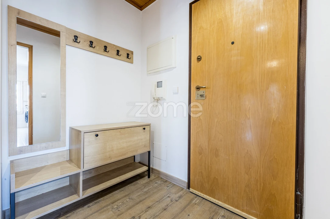 Apartamento T1 para Arrendamento em Carnaxide e Queijas Foto 19