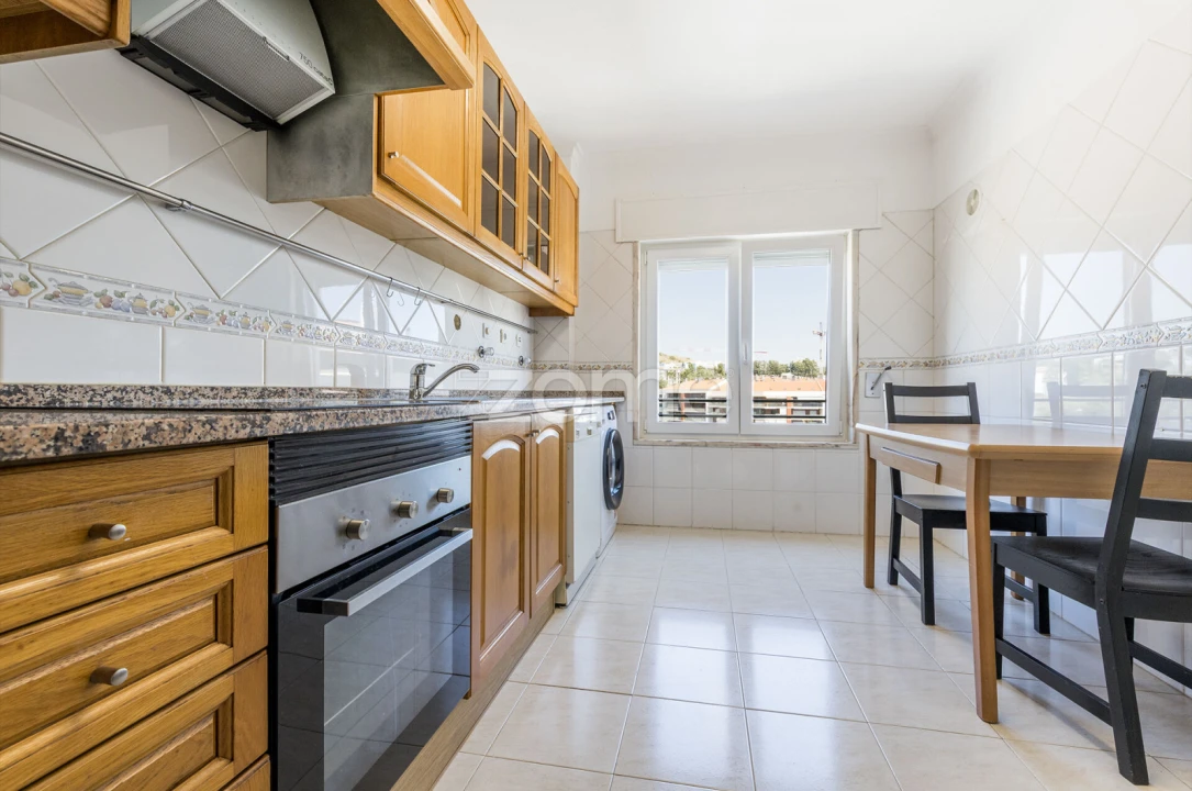 Apartamento T1 para Arrendamento em Carnaxide e Queijas Foto 22