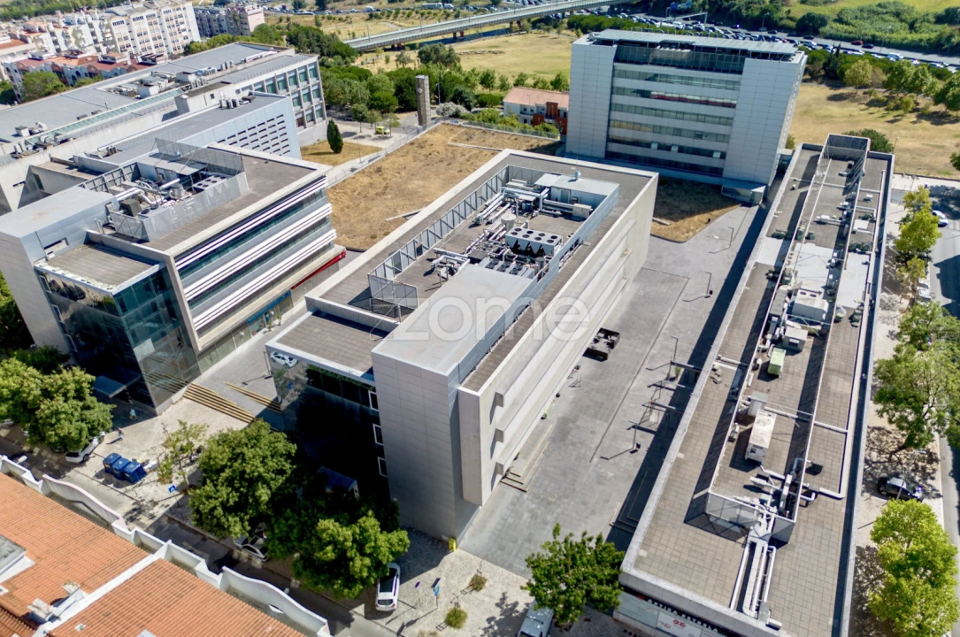Escritório para Venda em Almada, Cova da Piedade, Pragal e Cacilhas Foto 21