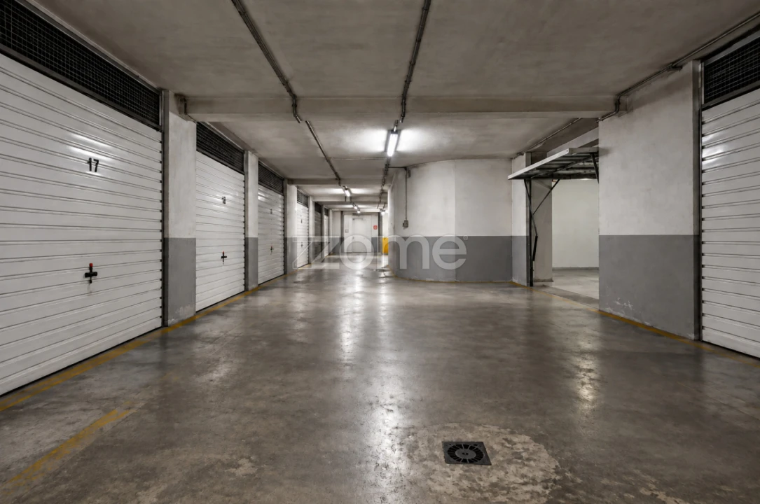 Garagem para Arrendamento em Braga (Maximinos, Sé e Cividade) Foto 4