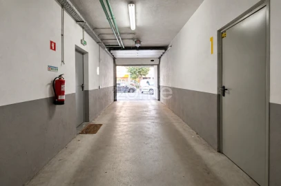 Garagem para Arrendamento em Braga (Maximinos, Sé e Cividade)