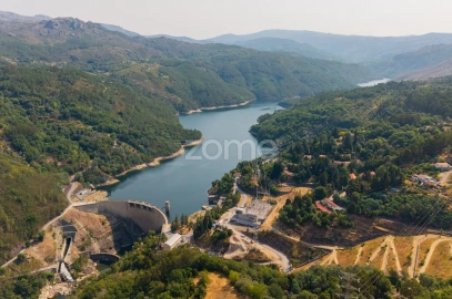 Moradia T4 para Venda em Salamonde