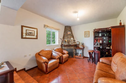 Moradia T4 para Venda em Salamonde