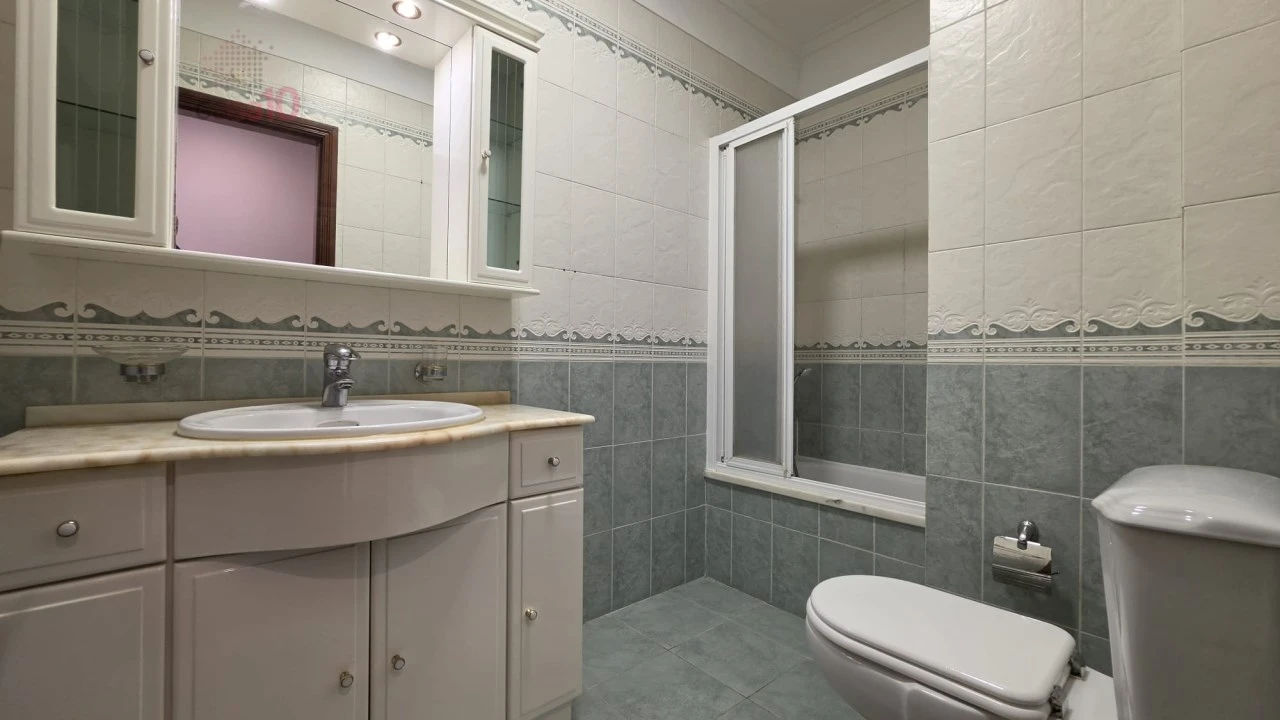 Apartamento T3 para Venda em Carcavelos e Parede Foto 16