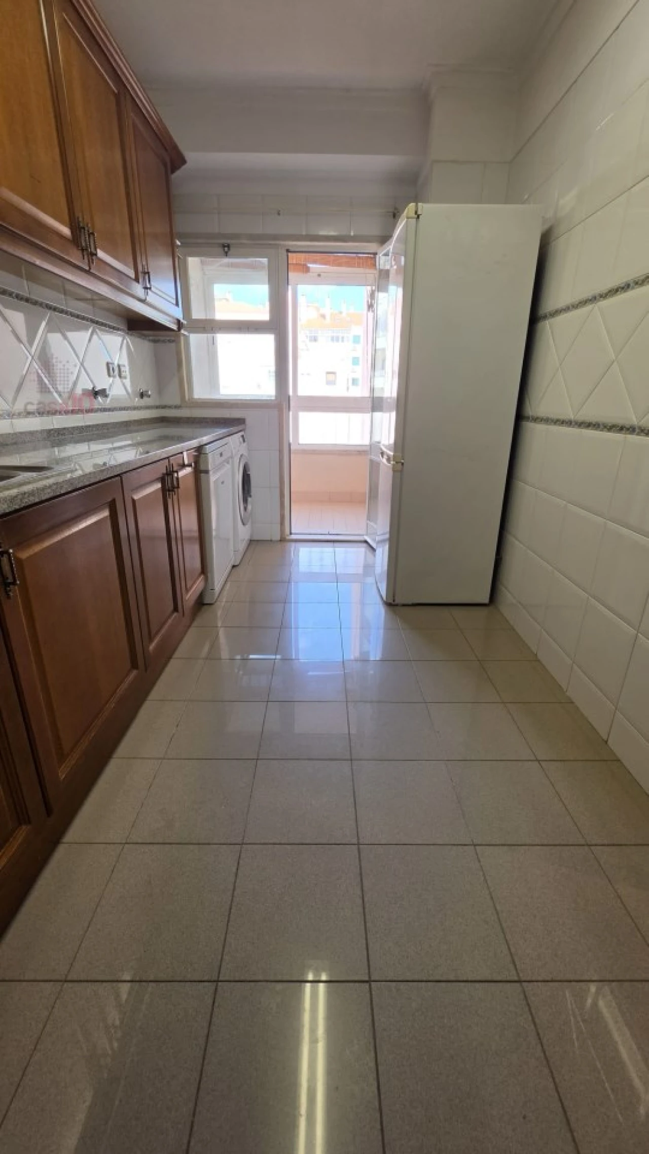 Apartamento T3 para Venda em Carcavelos e Parede Foto 18