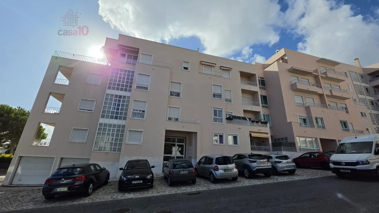 Apartamento T3 para Venda em Carcavelos e Parede Foto 35