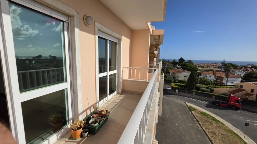 Apartamento T3 para Venda em Carcavelos e Parede
