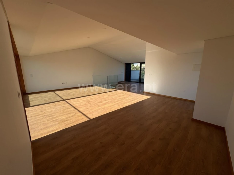 Moradia T3 para Venda em Rio Meão Foto 4