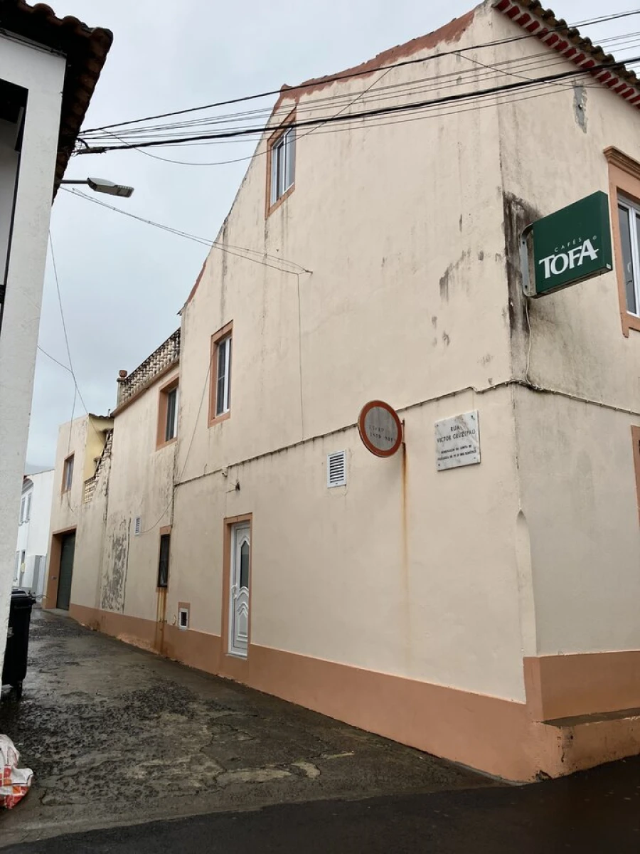 Moradia T2 para Venda em Nossa Senhora dos Remedios Foto 5