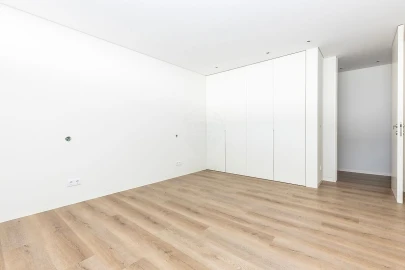 Moradia T4 para Venda em Corroios
