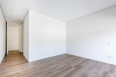 Moradia T4 para Venda em Corroios