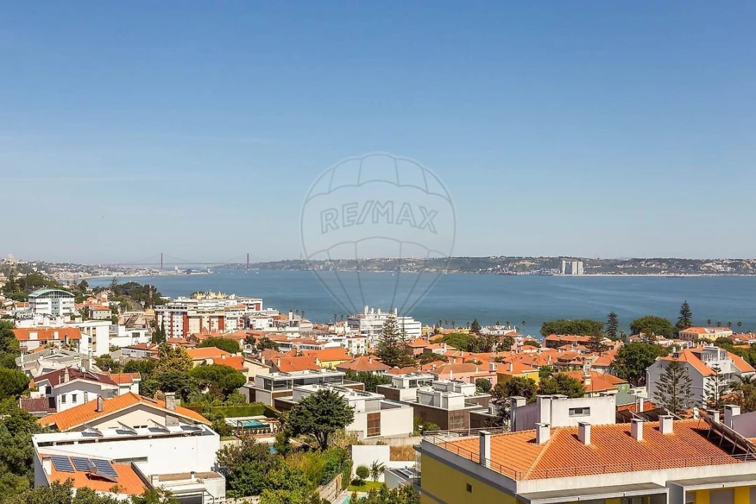Apartamento T4 para Venda em Oeiras e São Julião da Barra, Paço de Arcos e Caxias Foto 1