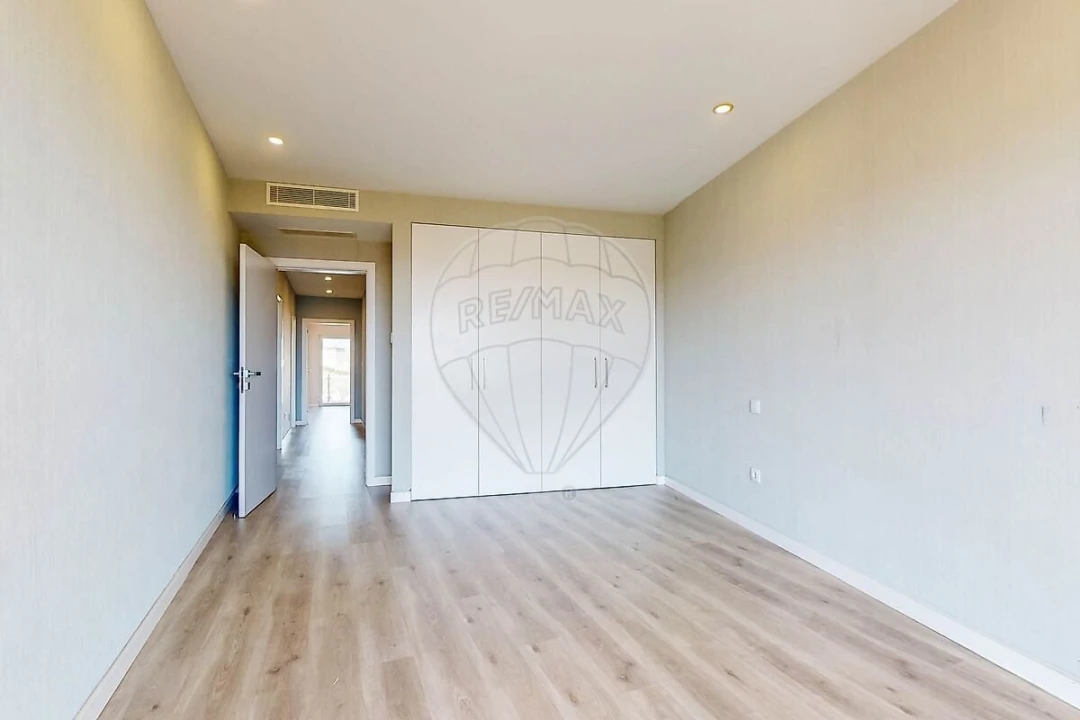 Apartamento T4 para Venda em Oeiras e São Julião da Barra, Paço de Arcos e Caxias Foto 18