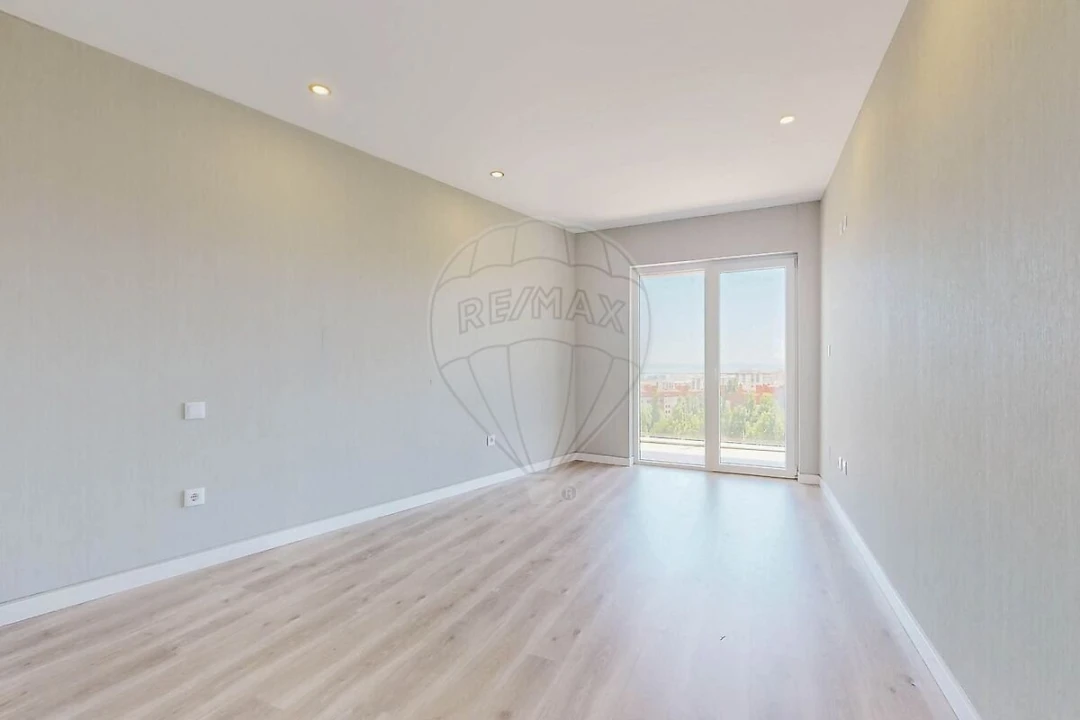 Apartamento T4 para Venda em Oeiras e São Julião da Barra, Paço de Arcos e Caxias Foto 17
