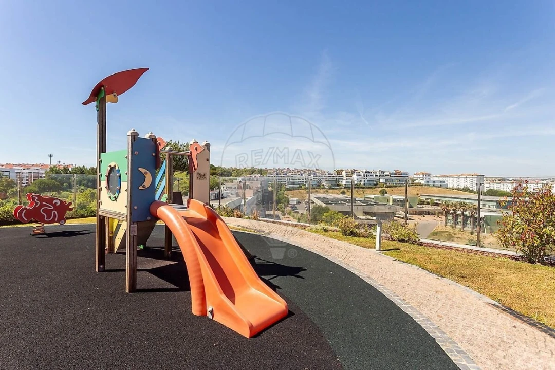 Apartamento T4 para Venda em Oeiras e São Julião da Barra, Paço de Arcos e Caxias Foto 37