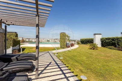 Apartamento T4 para Venda em Oeiras e São Julião da Barra, Paço de Arcos e Caxias