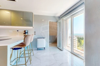 Apartamento T4 para Venda em Oeiras e São Julião da Barra, Paço de Arcos e Caxias