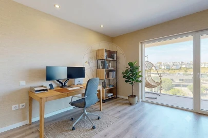 Apartamento T4 para Venda em Oeiras e São Julião da Barra, Paço de Arcos e Caxias