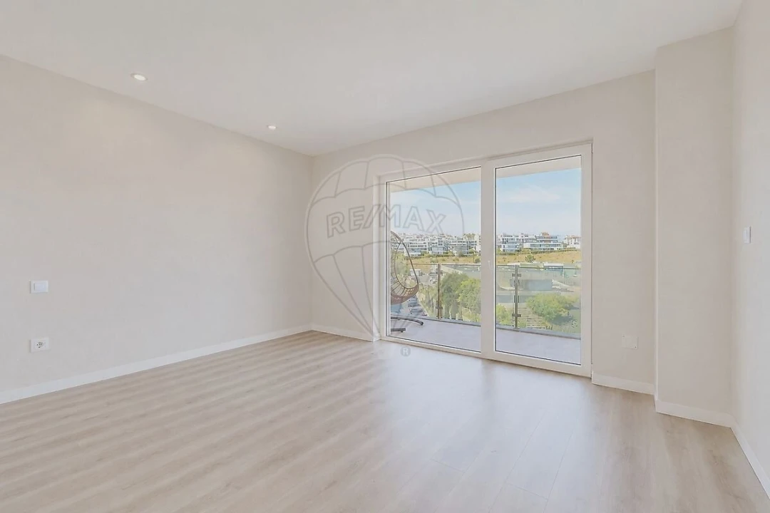 Apartamento T4 para Venda em Oeiras e São Julião da Barra, Paço de Arcos e Caxias Foto 32