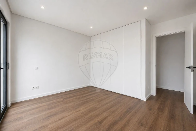 Moradia T4 para Venda em São Domingos de Rana Foto 4