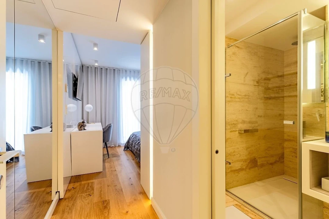 Apartamento T3 para Venda em Santo António Foto 9