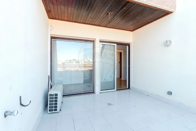 Apartamento T3 para Venda em Cascais e Estoril Foto 22