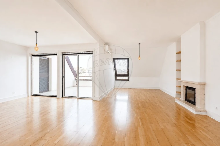 Apartamento T3 para Venda em Cascais e Estoril Foto 3