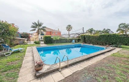 Moradia T4 para Venda em Alcabideche