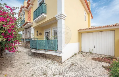 Moradia T4 para Venda em Alcabideche