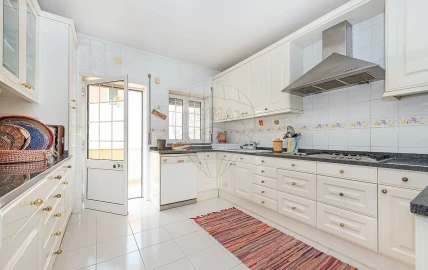 Moradia T4 para Venda em Alcabideche