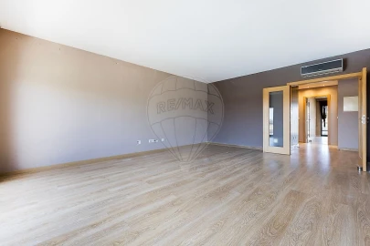 Apartamento T3 para Venda em São Francisco