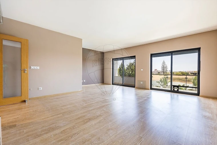 Apartamento T3 para Venda em São Francisco Foto 3