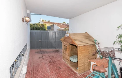 Moradia T3 para Venda em Carcavelos e Parede