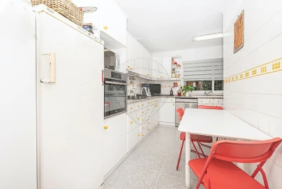 Moradia T3 para Venda em Carcavelos e Parede