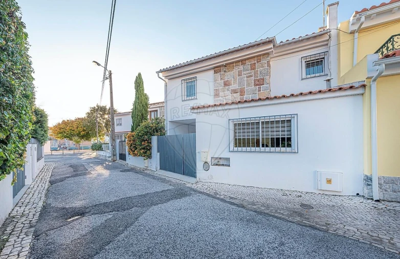 Moradia T3 para Venda em Carcavelos e Parede Foto 5