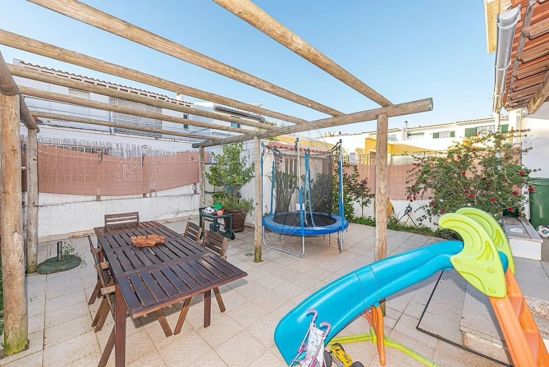 Moradia T3 para Venda em Carcavelos e Parede Foto 22