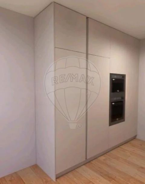 Apartamento T3 para Venda em Carcavelos e Parede