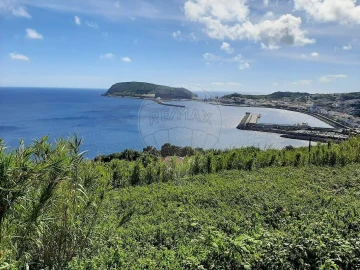 Moradia T3 para Venda em Horta (Matriz)