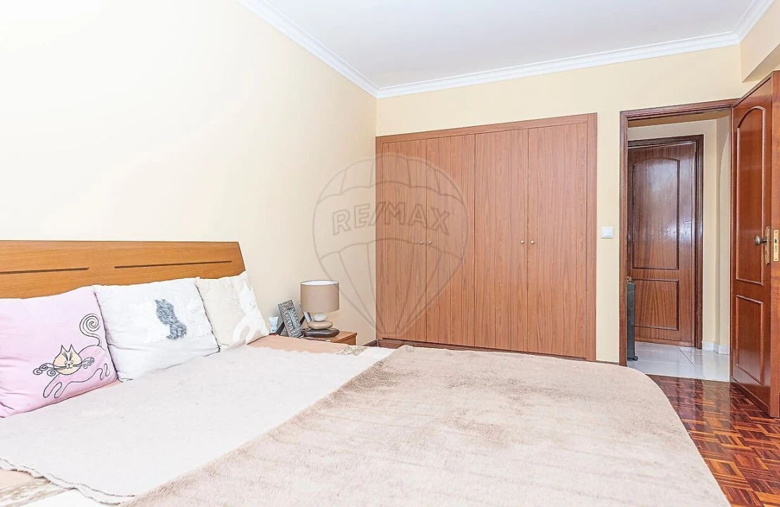 Apartamento T2 para Venda em Cacém e São Marcos Foto 12