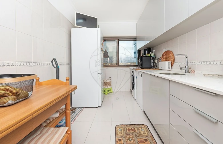 Apartamento T2 para Venda em Cacém e São Marcos Foto 8