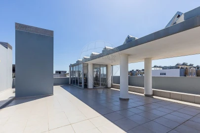 Apartamento T4 para Venda em Carcavelos e Parede