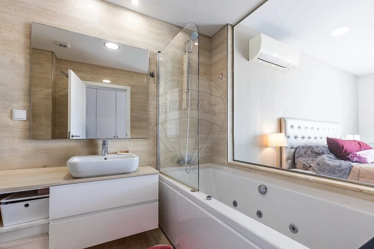 Apartamento T4 para Venda em Carcavelos e Parede Foto 19