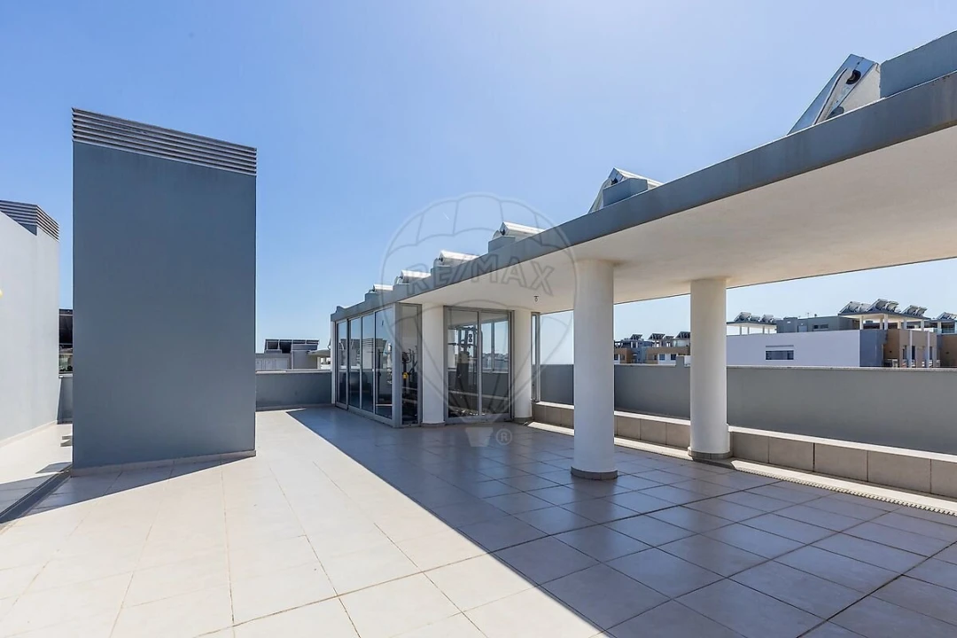 Apartamento T4 para Venda em Carcavelos e Parede Foto 32