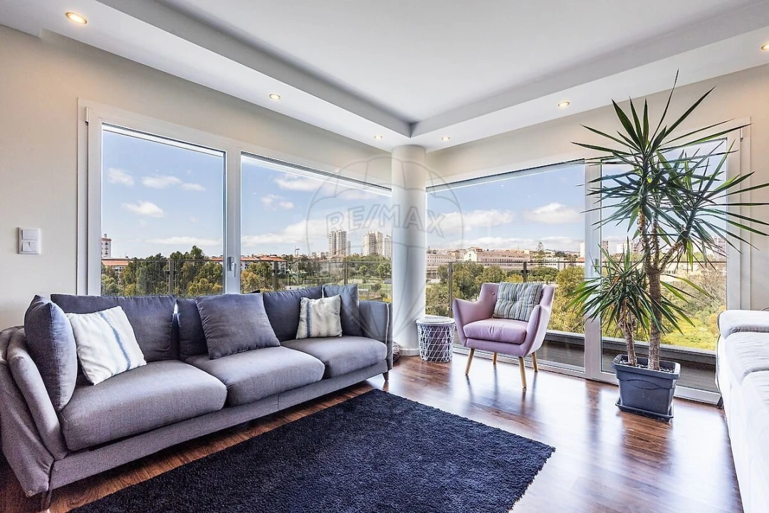 Apartamento T4 para Venda em Carcavelos e Parede Foto 6