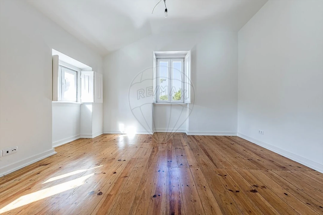 Moradia T2 para Venda em Colares Foto 33
