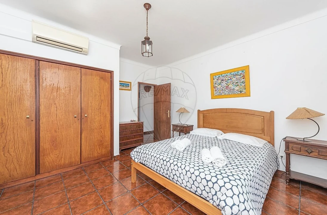 Moradia T4 para Venda em São Teotónio Foto 18