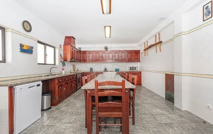 Moradia T4 para Venda em São Teotónio