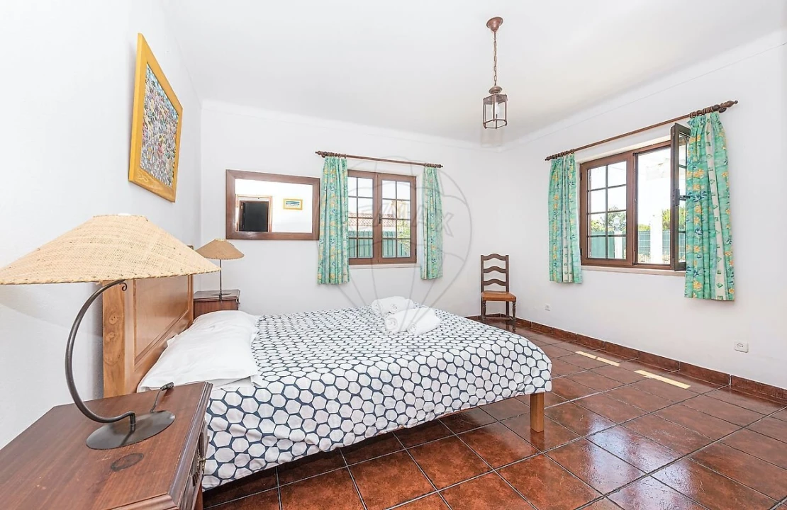 Moradia T4 para Venda em São Teotónio Foto 19