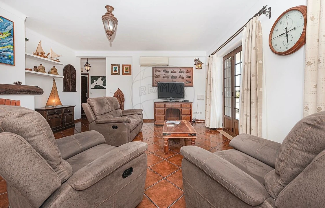Moradia T4 para Venda em São Teotónio Foto 6